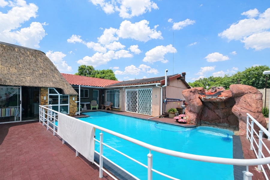 3 Bedroom Property for Sale in Vaalpark Free State